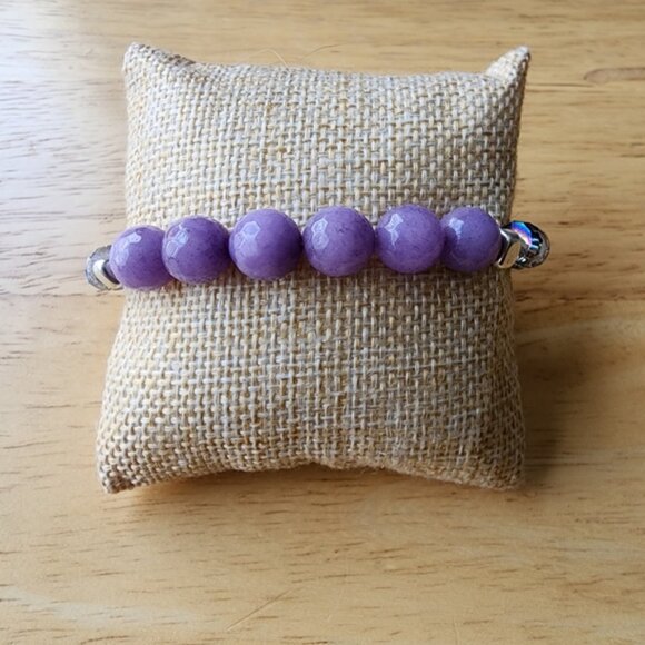 Elegant Purple and Pearl Beaded Bracelet - Picture 5 of 5